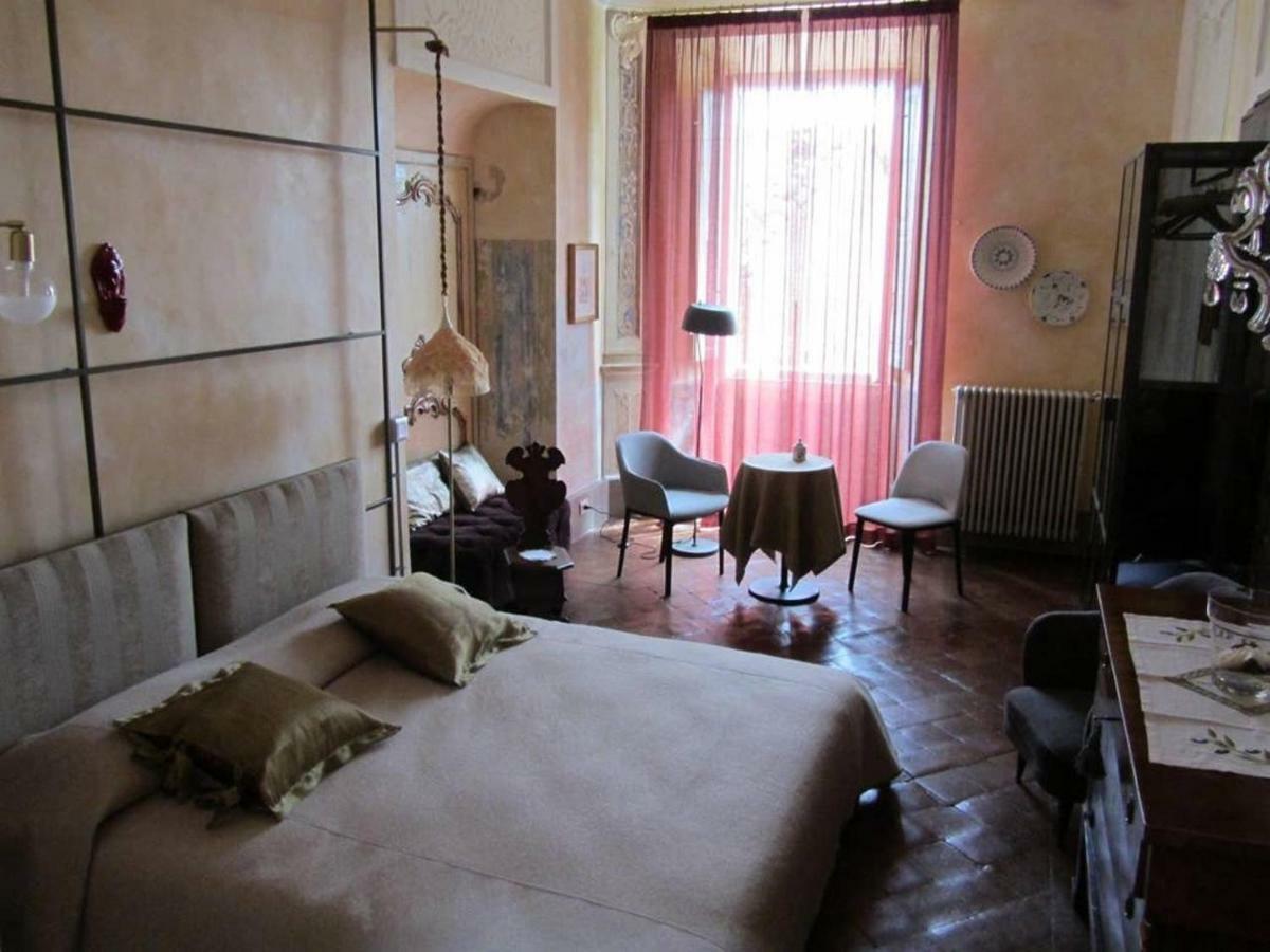Boutique Apartment Urbino Exterior photo
