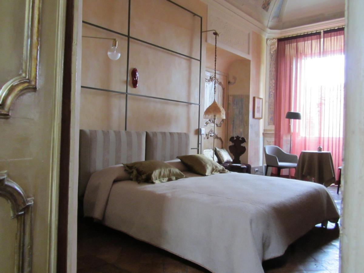 Boutique Apartment Urbino Exterior photo
